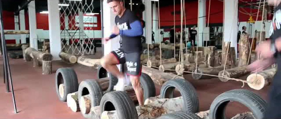 Sali de sport din Bucuresti, transformate in adevarate tabere militare. Ce este "BOOTCAMP" si cum a ajuns in Romania