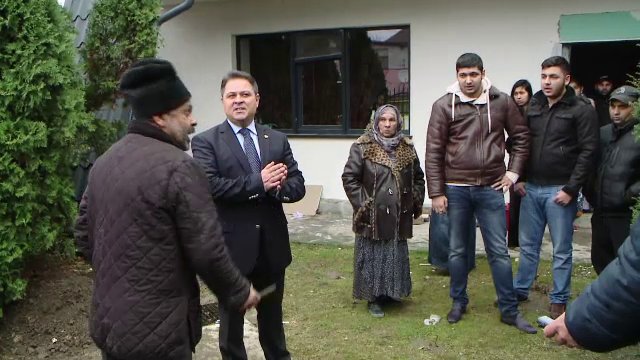 Cum a ajuns un senator sa-si imparta curtea cu interlopul Vandam Constantin. Scandalul cu care au ajuns la Politie