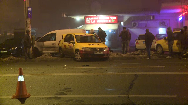 Ceata si neatentia la volan l-au costat scump pe un taximetrist din Capitala. A lovit o masina si a ajuns la spital