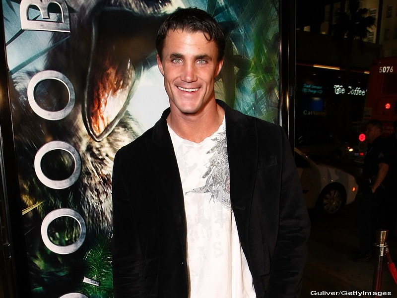 Actor din "Terminator", mort dupa ce a fost lovit de tren. Barbatul se filma pe calea ferata