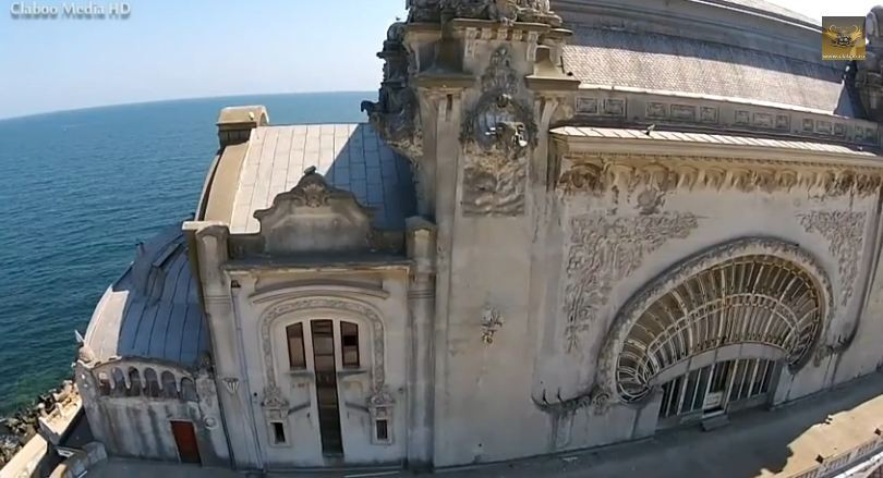 Toata lumea stie cum arata in exterior. Imagini filmate cu drona in interiorul Cazinoului din Constanta. VIDEO