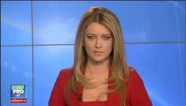 S-a urcat la volan beat si n-a mai vazut masina din fata care oprise la semafor. Tanarul din Bucuresti da vina pe... muraturi