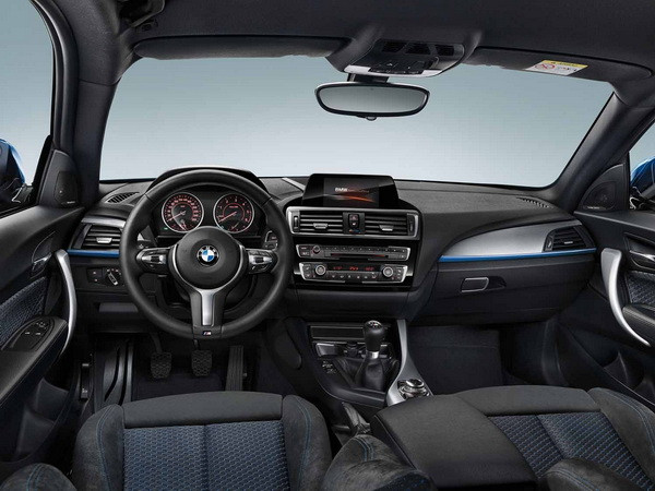 BMW Seria 1 2015. Schimbarile care fac diferenta si o cutie de viteze mai desteapta decat omul. Foto