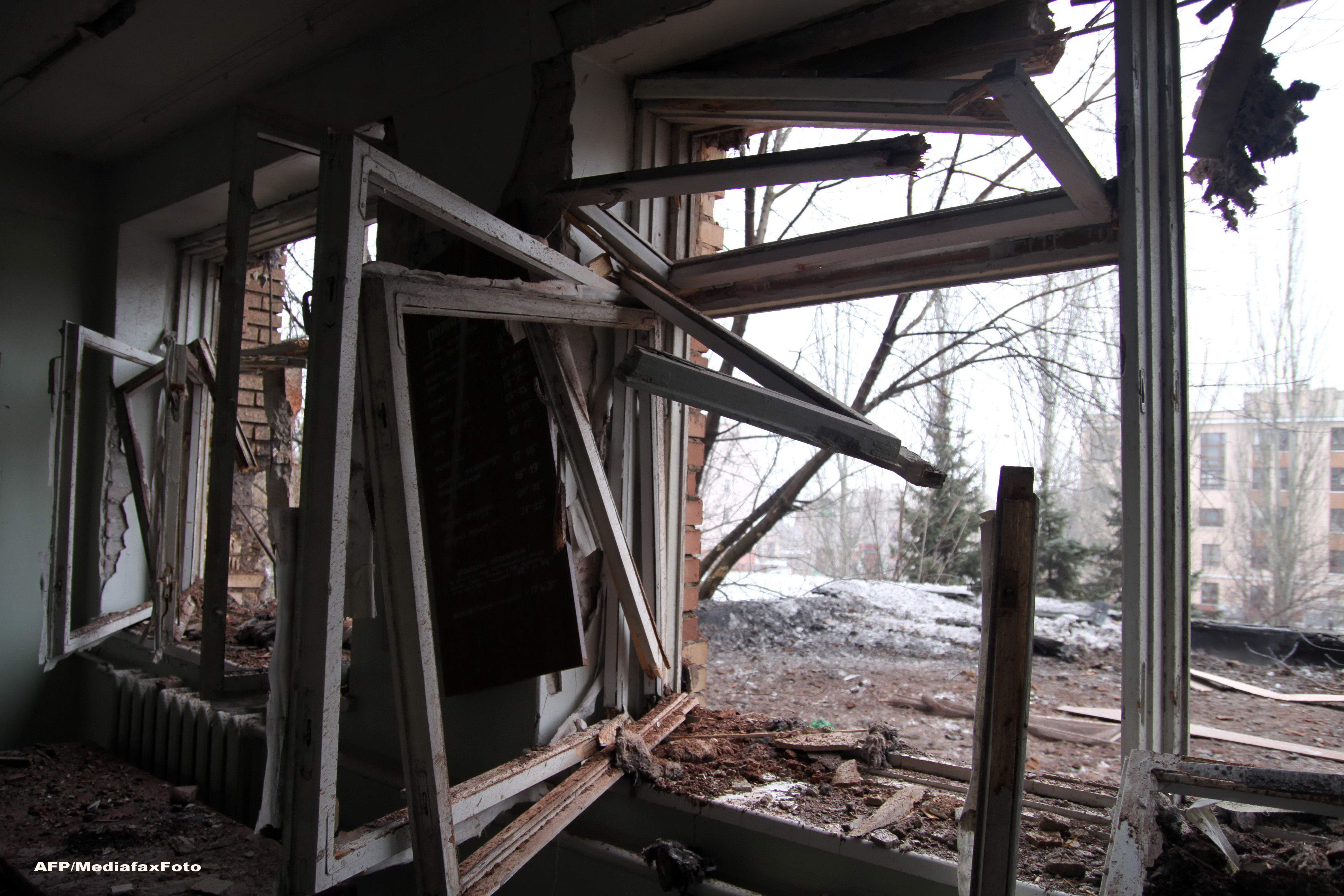 Confruntari extrem de violente intre rebeli si soldati, pentru aeroportul din Donetk: "Nu am mai vazut asa distrugeri"