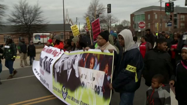 Ziua Martin Luther King Jr, sarbatorita prin marsuri pasnice. Mii de manifestanti au scandat impotriva discriminarii