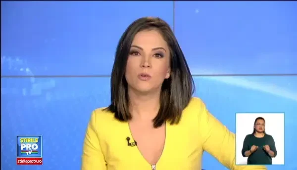 Un om de afaceri a protestat la DNA legat cu lantul de grilajul unei ferestre. Barbatul spune ca i s-au furat 160.000 de euro