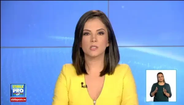 Isi plimbau cainele cand au vazut trupul unui barbat in lacul inghetat. Recuperarea cadavrului a durat zeci de minute