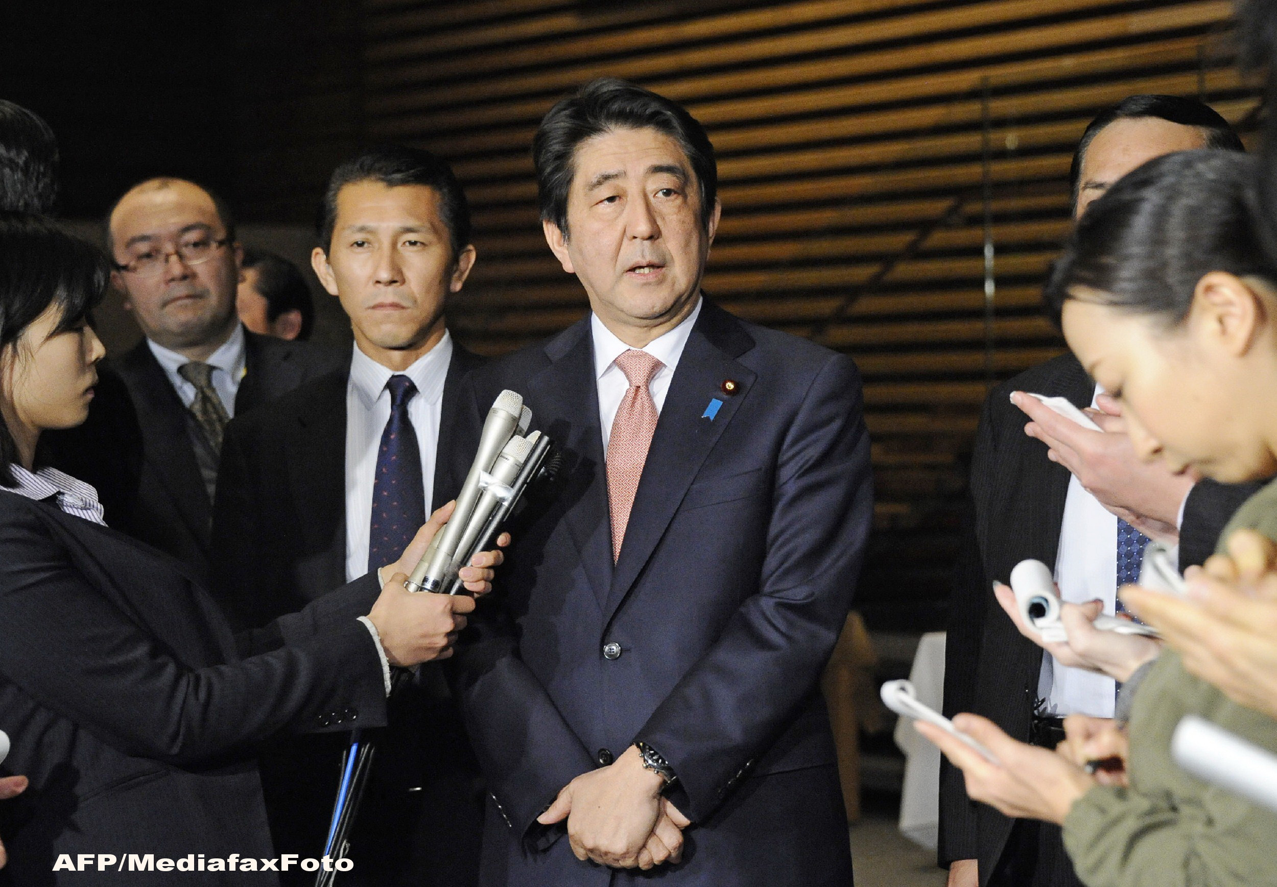 Japonia se afla sub presiune. Au mai ramas mai putin 24 de ore inainte de expirarea ultimatumului dat de Statul Islamic