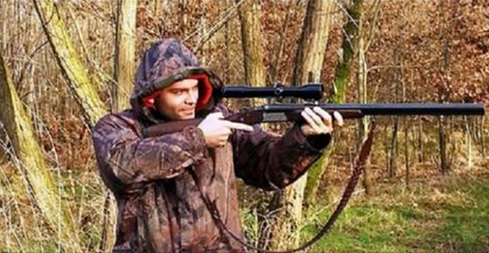 O poza de pe Facebook i-a adus un dosar penal unui tanar din Mehedinti. El spune ca la mijloc e o incercare de intimdare