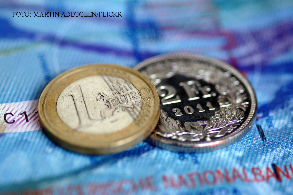 Povestea tanarului dat afara de la serviciu din cauza unui credit in franci elvetieni. Cum il "teroriza" banca