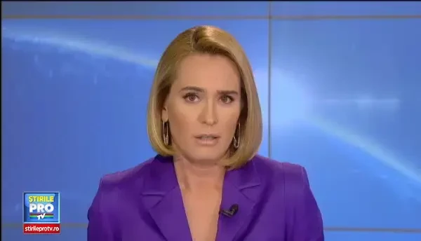 O cladire de apartamente din SUA a fost distrusa de un incendiu. 160 de oameni au ramas fara casa