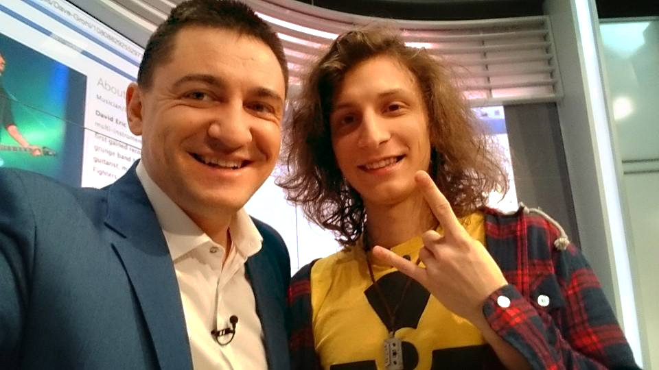 iLikeIT. Tiberiu Albu, castigatorul de la Vocea Romaniei, a dezvaluit metoda prin care a strans mii de fani pe Facebook