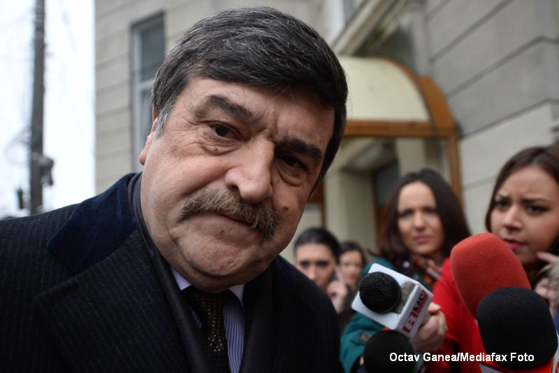 Toni Grebla, cercetat pentru trafic de influenta, NU isi da demisia. Judecatorul CCR si-a luat concediu incepand de marti