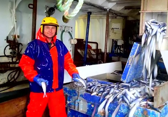 Cine este romanul naufragiat alaturi de alti 5 pescari in Atlantic. VIDEO cu operatiunea de salvare