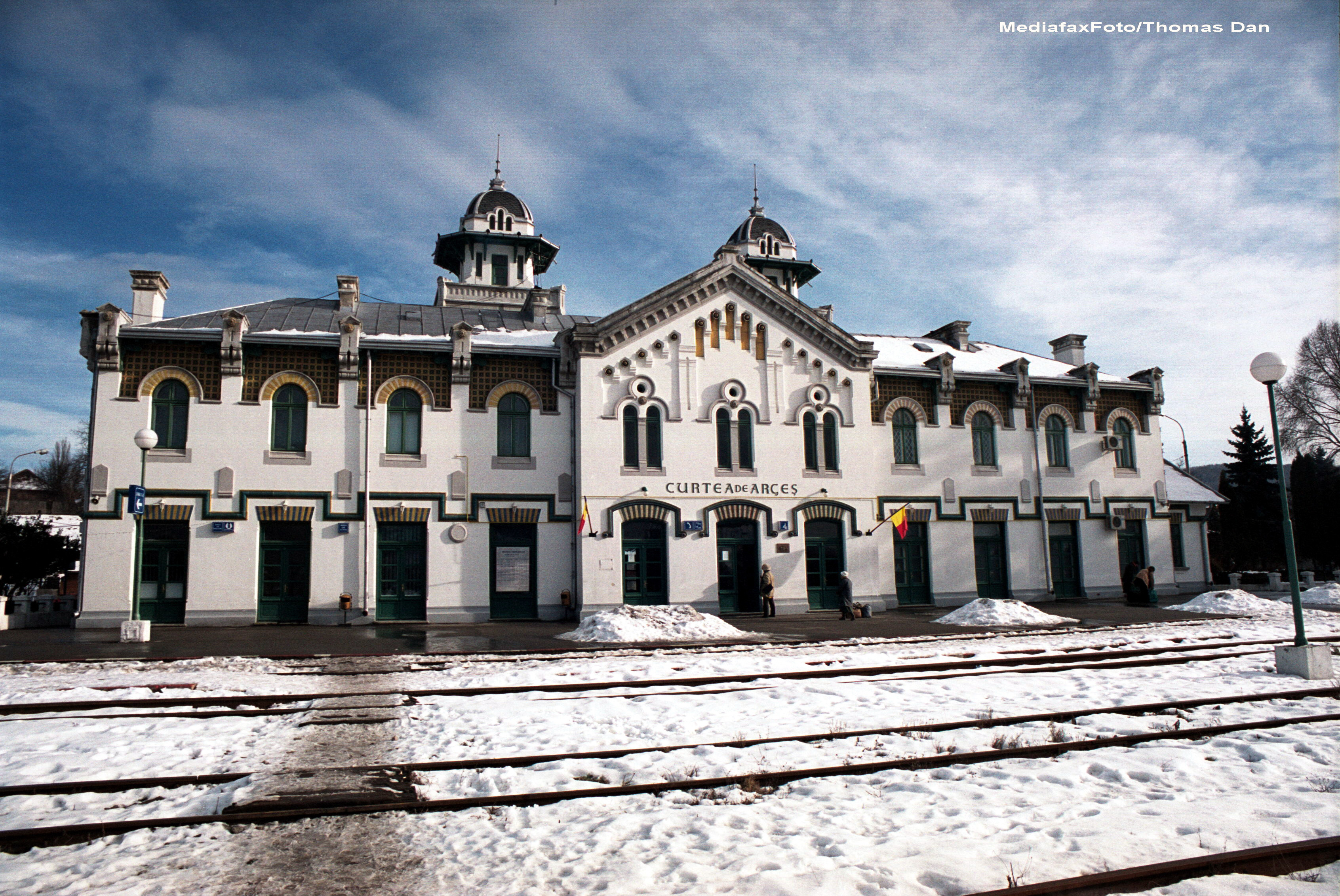 Turist in Romania. Locul in care legendele se imbina cu povestirile adevarate despre voievozi: Curtea de Arges