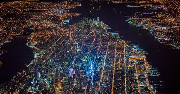 Imaginile fascinante cu un New York in "miniatura" surprinse de un fotograf din elicopter. "A fost o experienta terifianta"