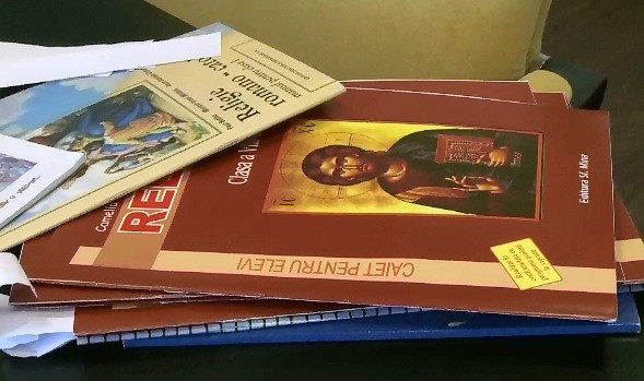 Ce se intampla din toamna cu orele de religie din scoala. Decizia ar putea da peste cap programul dascalilor