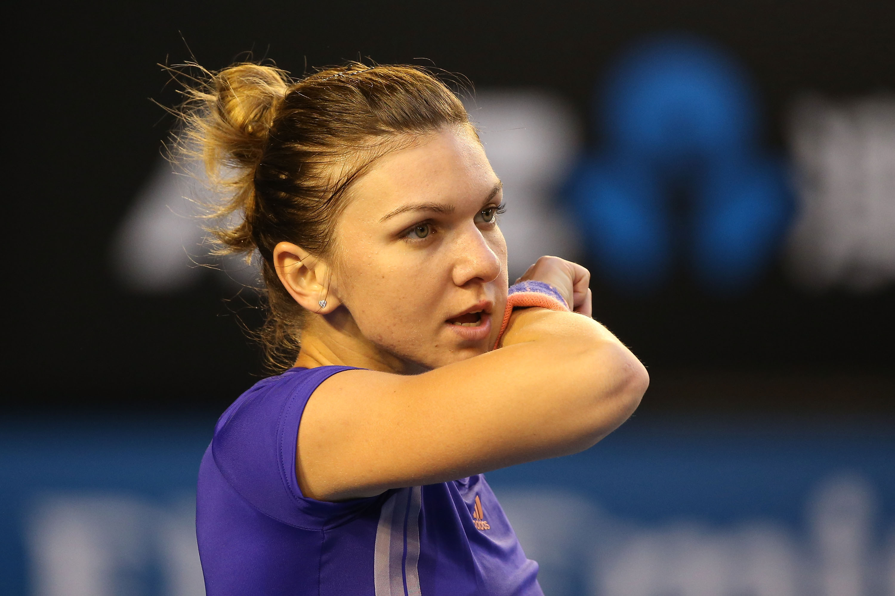 Simona Halep 4-6, 0-6 Ekaterina Makarova. Romanca este eliminata in sferturile Australian Open. Vezi toate fazele AICI
