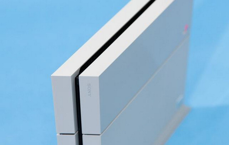 Un PlayStation 4 s-a vandut cu 129.000 de dolari. Ce l-a facut atat de special