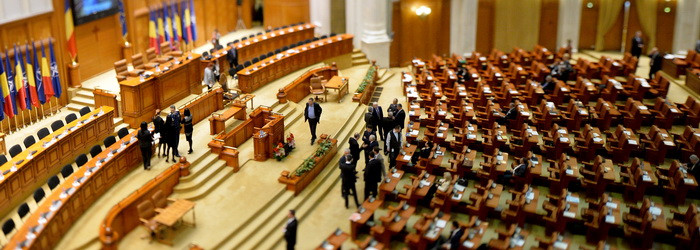 Remus Cernea cauta din nou o solutie pentru parteneriatul civil. Un senator PNL a incurcat xenofobia cu homofobia