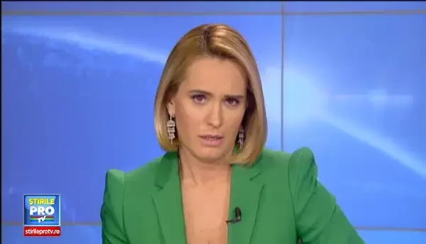 Capturati si umiliti. IMAGINILE in care soldatii din armata ucraineana sunt fortati de separatisti sa-si manance uniformele