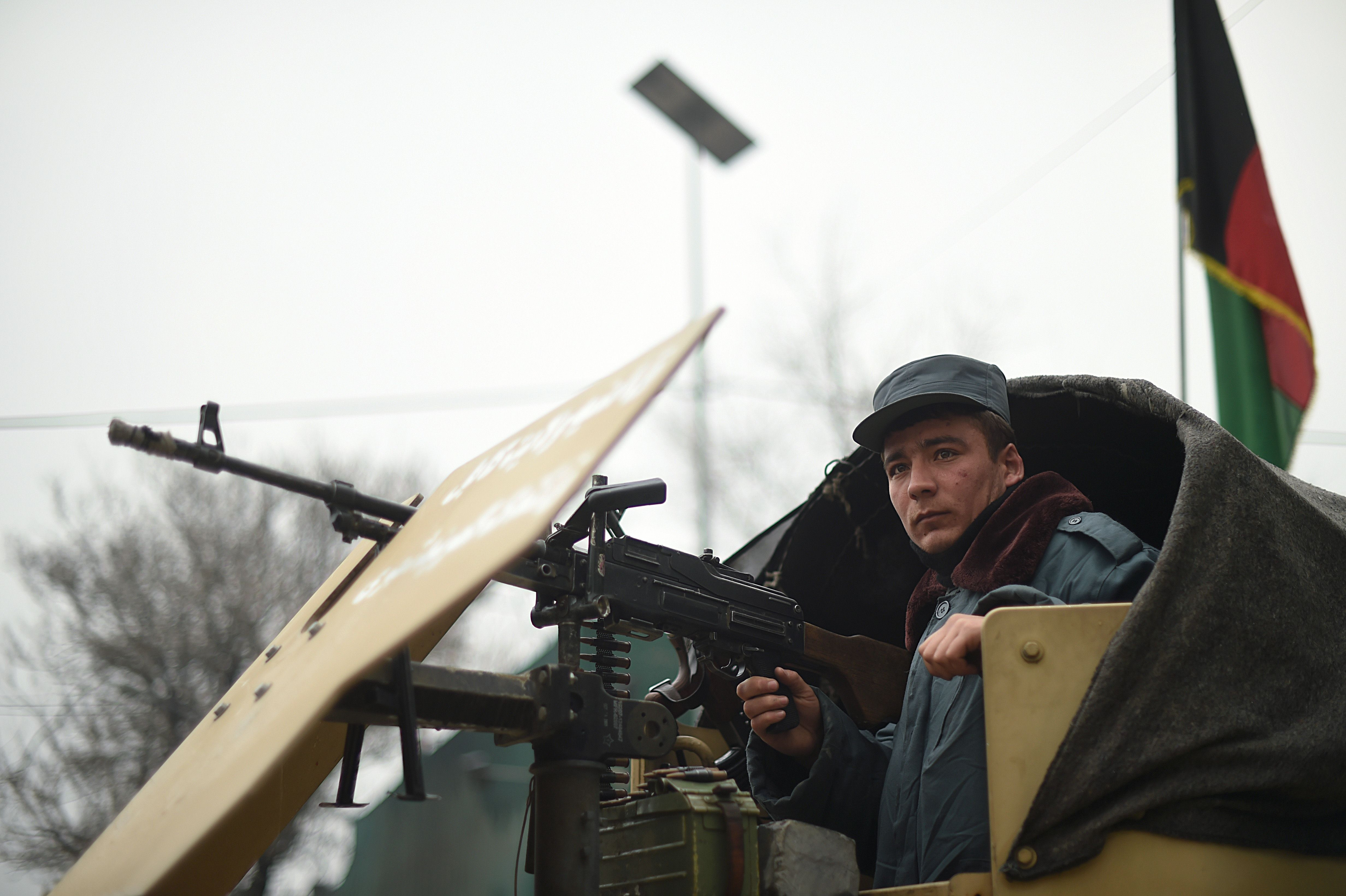 Trei americani, ucisi pe aeroportul din Kabul de catre un membru al fortelor de securitate afgane