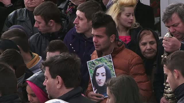 Ioana, tanara ucisa de un sofer incepator, a fost inmormantata. Fratele fetei: "Eram pregatit sa ii fac majoratul"