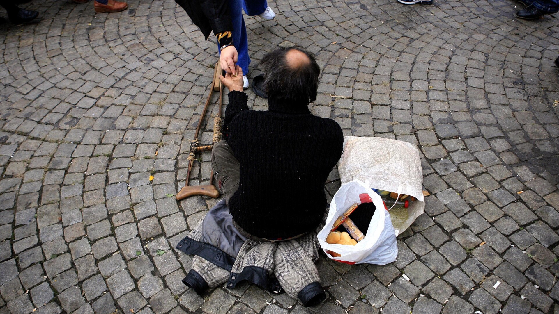 Suedia planuieste sa interzica cersitul pe strazi. Ministru suedez: "Nu poate rezolva saracia din Romania si Bulgaria"