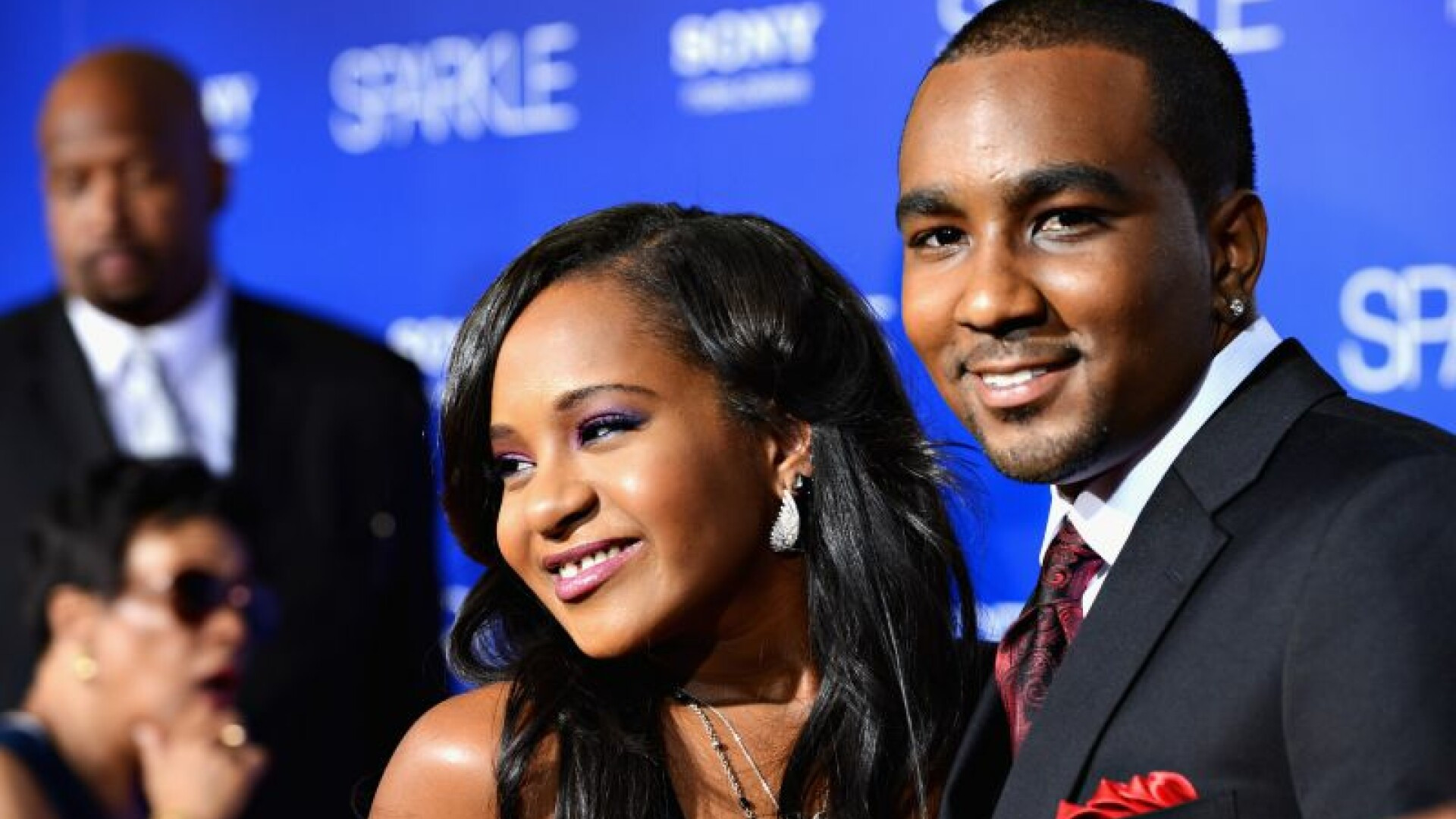Iubitul lui Bobbi Kristina Brown, aflata in stare grava, este anchetat de politistii americani. Tanara ar fi fost batuta