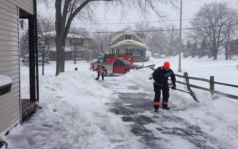 Gestul impresionant al unor paramedici. Ce au facut dupa ce au dus la spital un batran care suferise un infarct