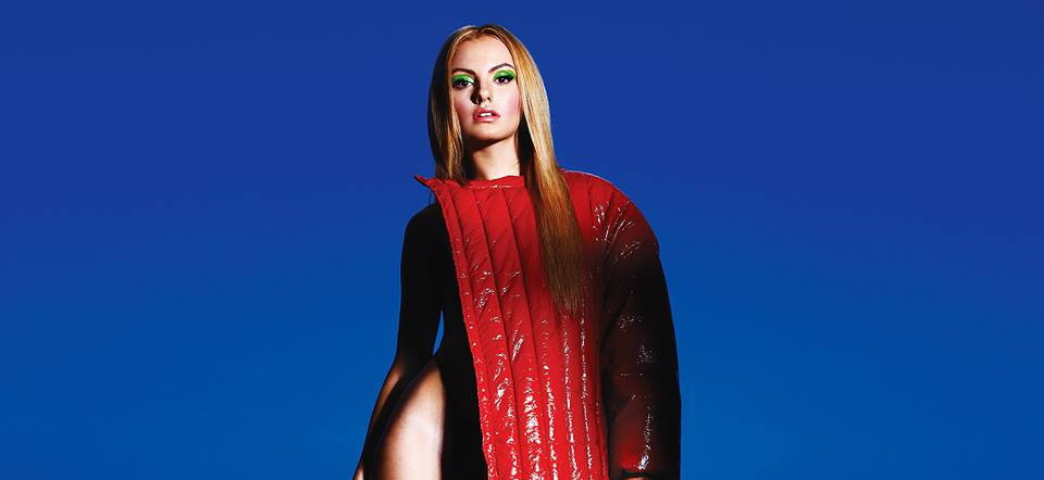 Alexandra Stan renunta la inhibitii si la sutien: cele mai HOT poze cu vedeta! FOTO