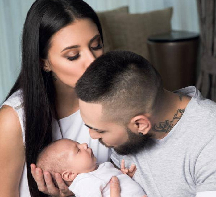 Baiatul Antoniei si al lui Alex Velea poarta numele fostului sot al cantaretei: Cum arata bebelusul in varsta de o luna