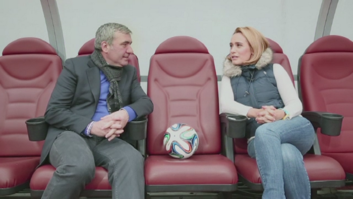 Gica Hagi, la 50 de ani. Despre sotie, copii, goluri si celebra lingurita cu miere, intr-un interviu acordat Andreei Esca