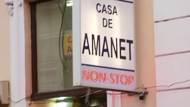 Perchezitii la 10 case de amanet din Cluj. Patronii sunt banuiti ca ar ascunde bijuterii furate, in valoare de 30.000 de euro