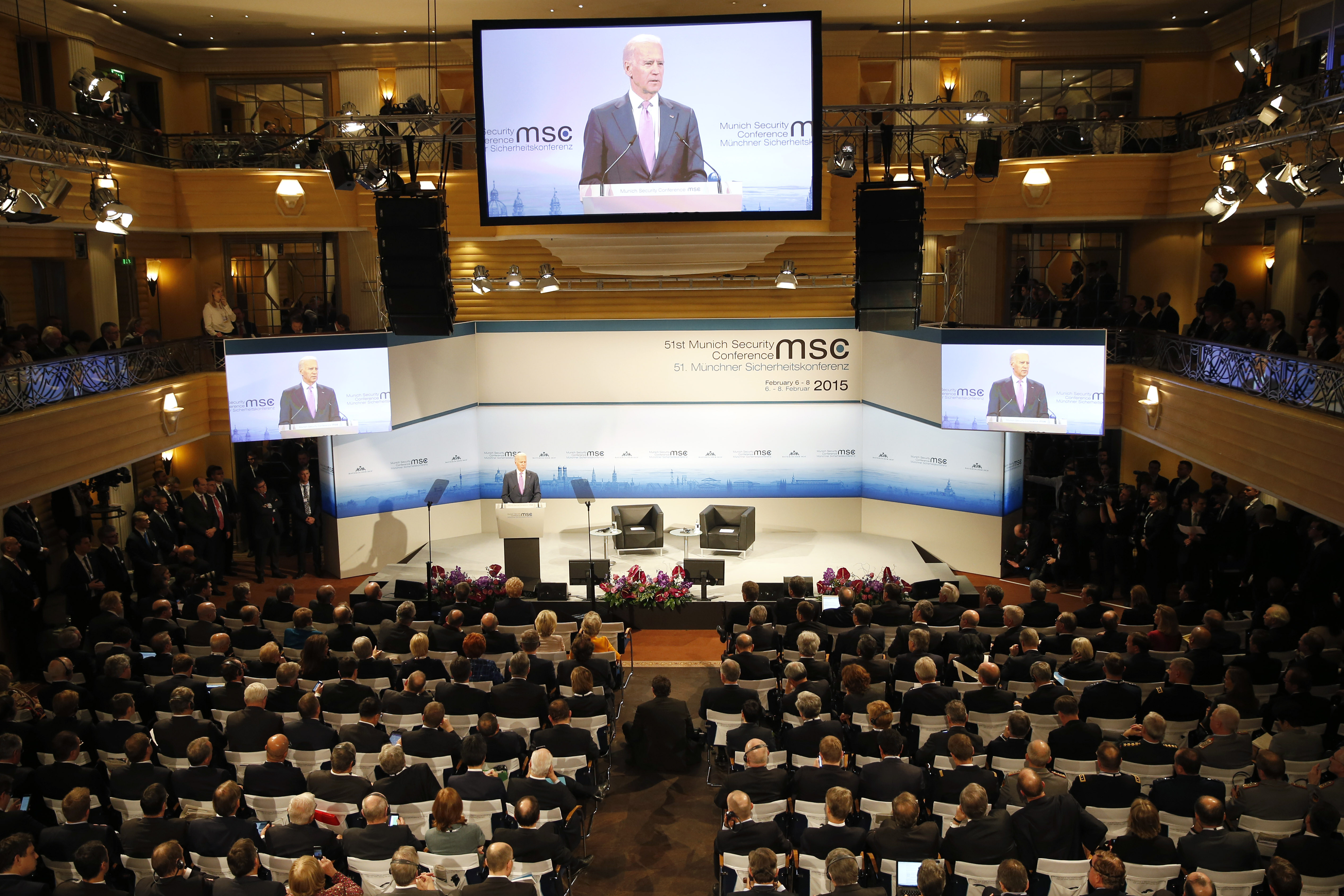 Ziua in care Vestul s-a dezbinat in confruntarea cu Rusia. Care va fi pozitia Romaniei daca SUA livreaza arme Ucrainei