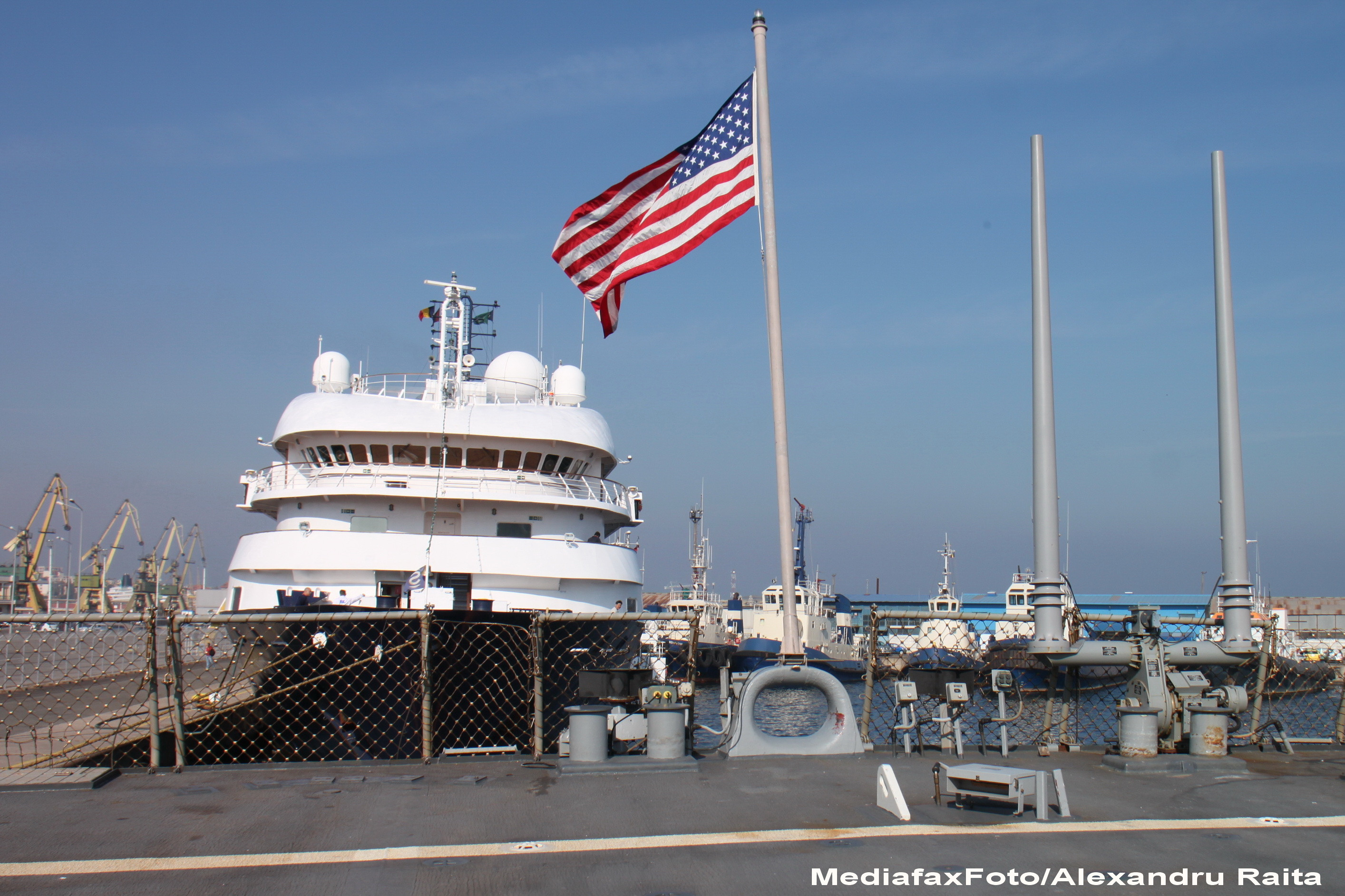 Celebrul distrugator american USS Cole a ajuns in portul Constanta. Ce va face nava militara in Romania