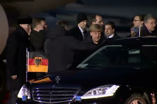 Angela Merkel ii prezinta lui Barack Obama detaliile planului franco-german de a aduce pacea in Ucraina