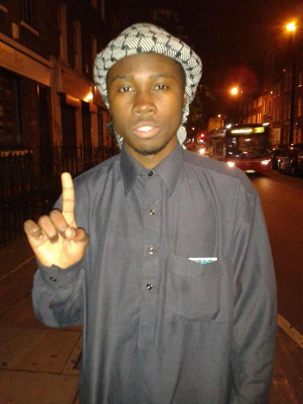 Un adolescent musulman a fost condamnat la 22 de ani de inchisoare pentru ca voia sa decapiteze un militar britanic