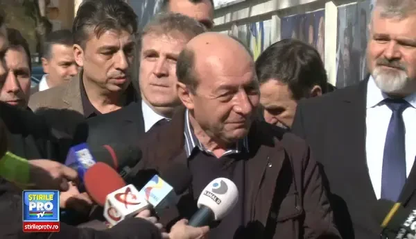 Traian Basescu nu renunta inca la sustinerea Elenei Udrea: Cred in omul asta, indiferent cat de suparati sunt toti pe mine