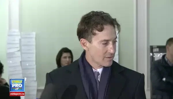 Ce spune Radu Mazare despre momentul in care Elena Udrea a ajuns fara catuse la arest