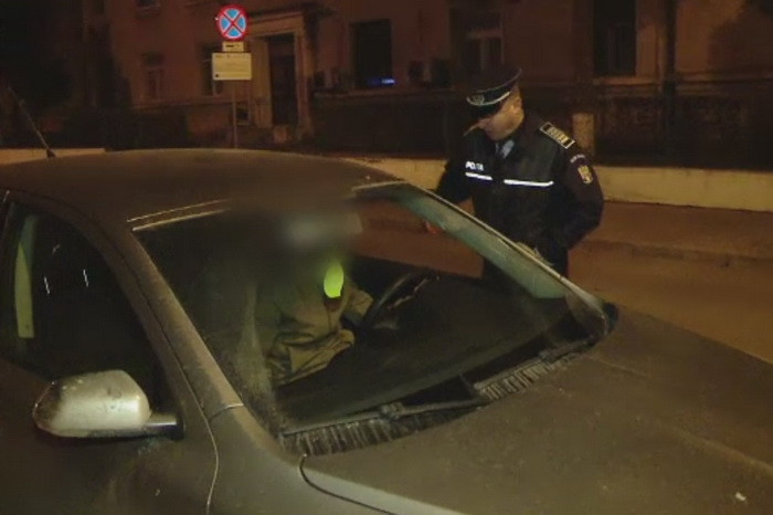 Tineri prinsi drogati la volan in urma unei razii de rutina a politistilor din Iasi. Acestia s-au ales cu dosare penale