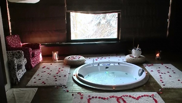 Oferte inedite pentru indragostiti de Valentine's Day. Cat costa doua ore de rasfat la un spa