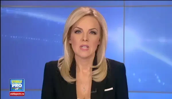 Batrana care a acuzat un preot ca ar fi agresat-o sexual, batuta de vecini. Femeia si-a retras plangerea