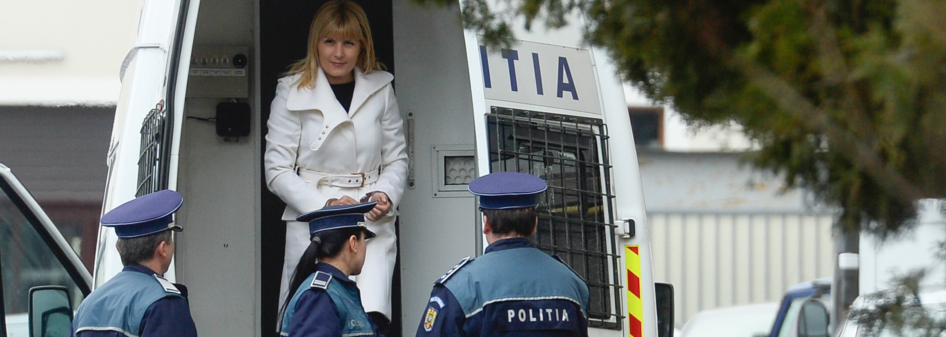 Elena Udrea, inca 30 de zile dupa gratii. Fostul ministru si-ar putea petrece Pastele in arest