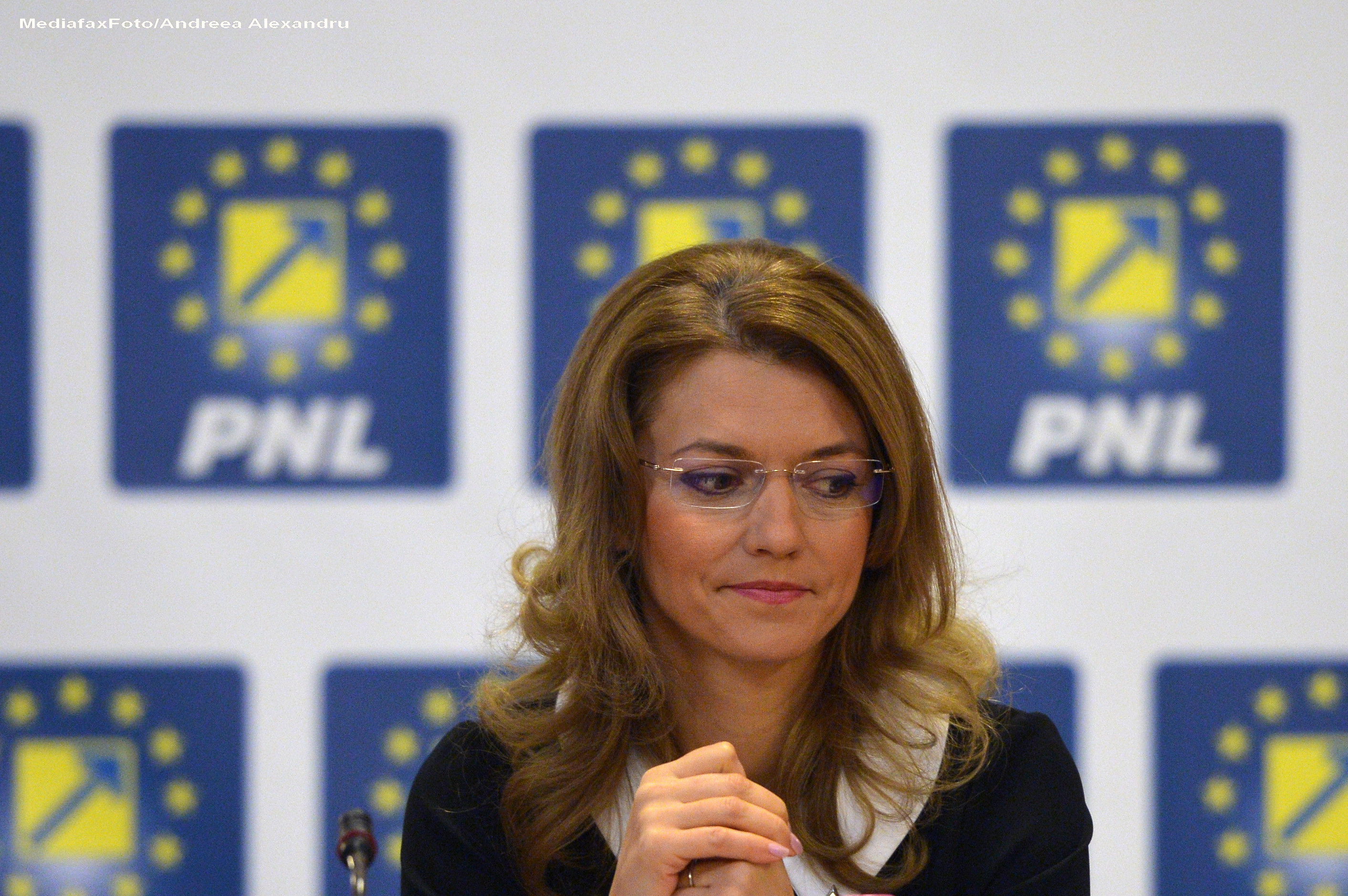 PNL vrea comisii de ancheta parlamentara a Guvernului PSD: "Vrem sa ne lamurim daca este vorba de prostie sau hotie"