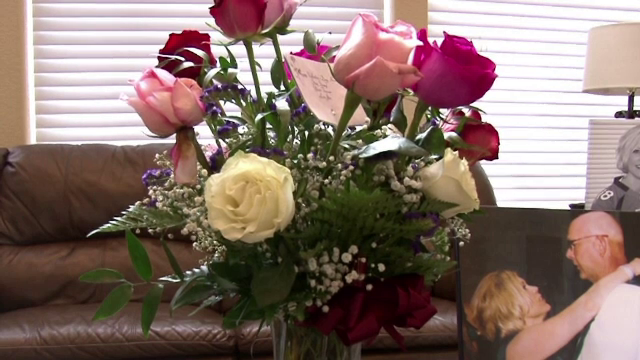 O femeie din SUA a primit un buchet de trandafiri de la sotul decedat. Cand a sunat la florarie, a avut o adevarata surpriza