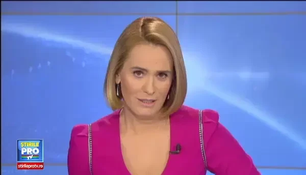 Sistemul prin care batranii singuri ai Romaniei pot fi salvati de la moarte. Cum functioneaza bratarile cu buton de panica