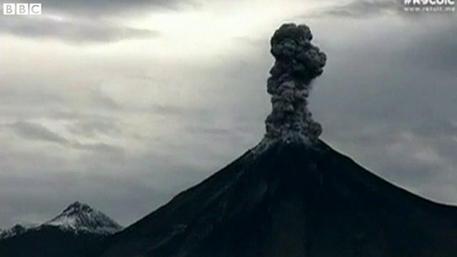 Vulcanul Colima, din Mexic, a erupt din nou. Imaginile spectaculoase au fost transmise live, pe internet