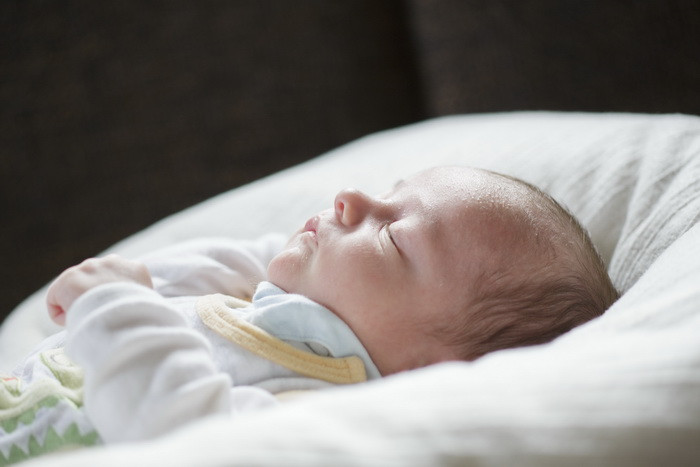 Bebelus de doar sapte saptamani filmat in timp ce ii spunele tatalui "te iubesc". VIDEO