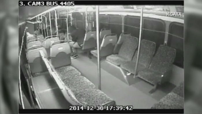 Atac armat in SUA. Politistii cauta un barbat care a deschis focul asupra unui autobuz din Missouri